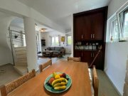 Listaros Rückzugsort mit Weitblick – Stilvolles Haus in Listaro mit Pool und Panorama Haus kaufen
